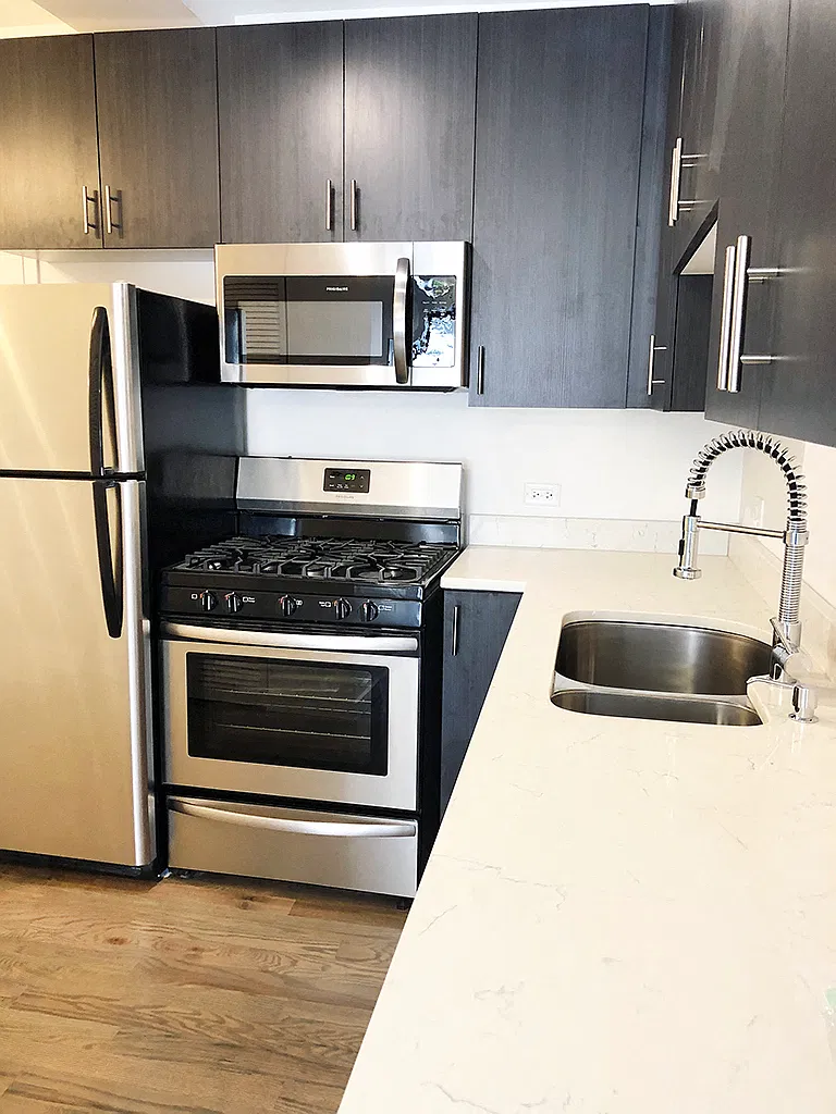 630 W Lake Street — Photo 4