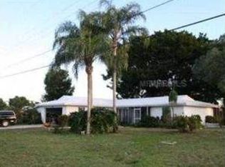 404 Pine Tree Ter, Venice, FL 34293