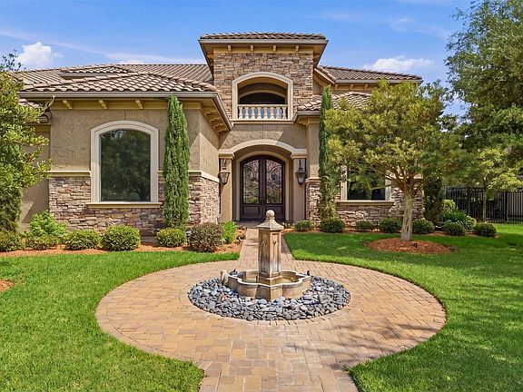 5th image of 19 Miramar Heights Cir