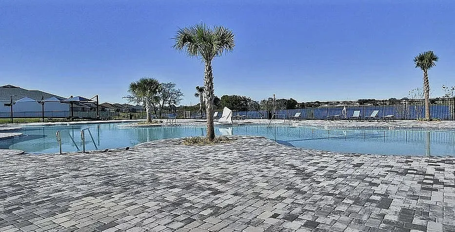 4 bed, 1485 sqft, $2,000 — Photo 2