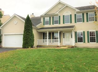 1875 Walsh Dr, Yorkville, IL 60560