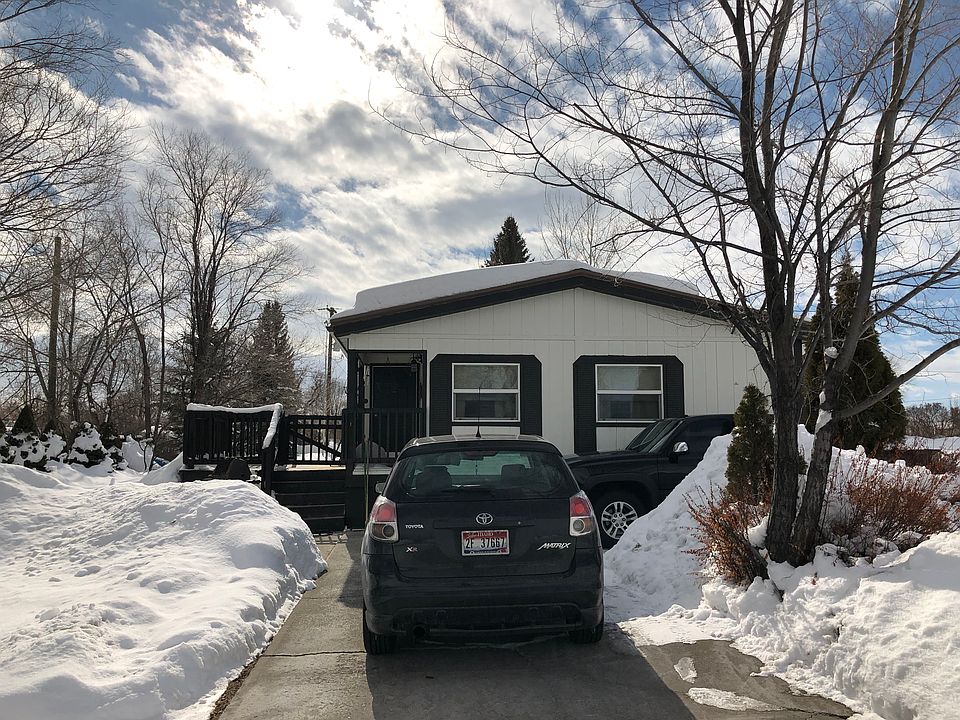 1st image of 440 W 6 S
