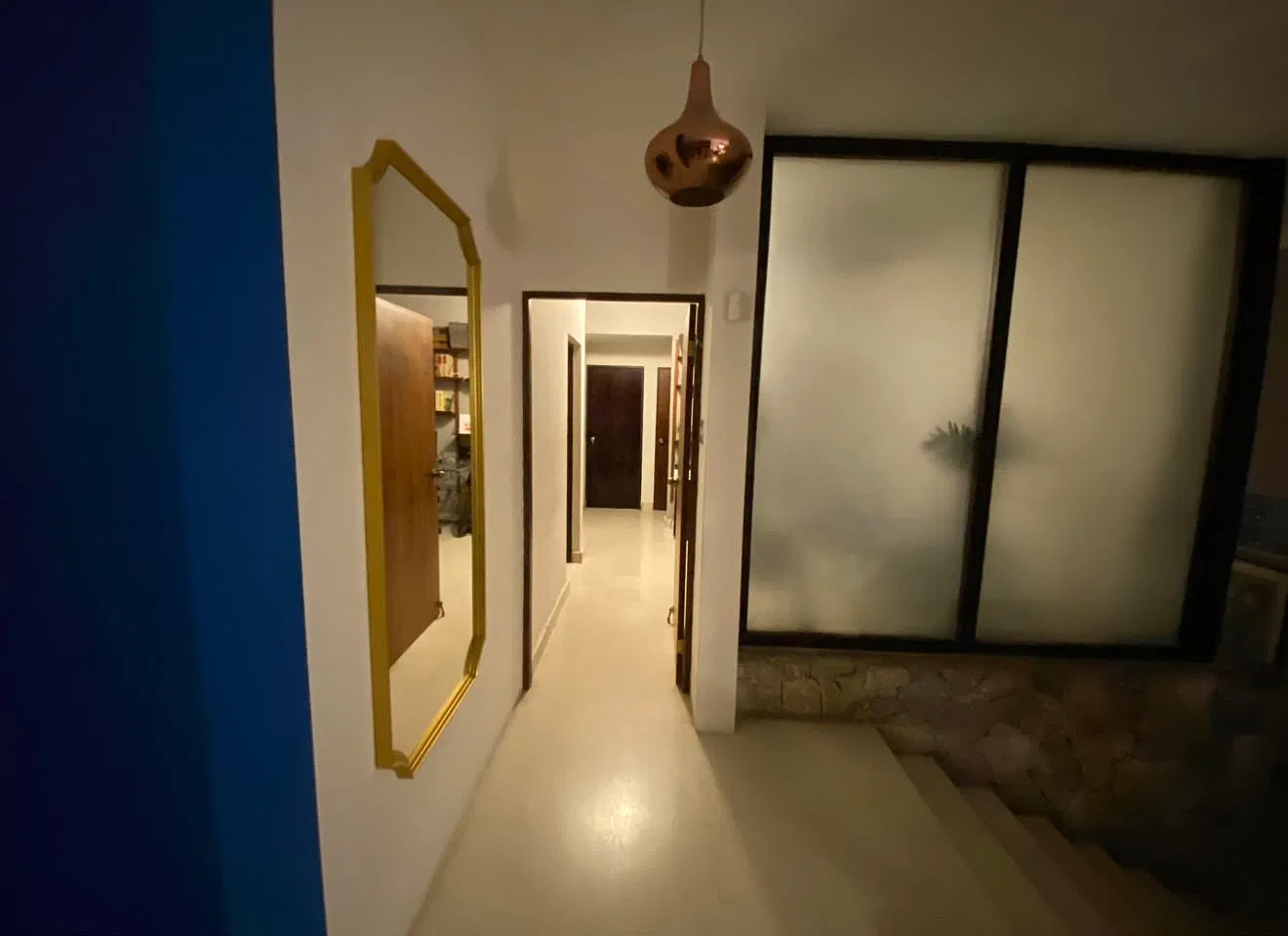 1 bed, 2200 sqft, $900 — Photo 2