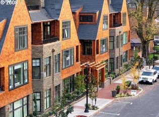575 2nd St #305, Lake Oswego, OR 97034