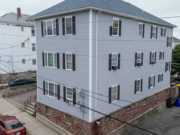 54 Arizona St, Fall River, MA 02723