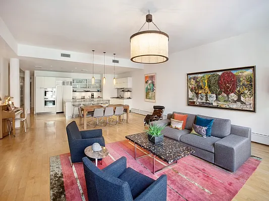 Sold by Sotheby's International Realty | media 14