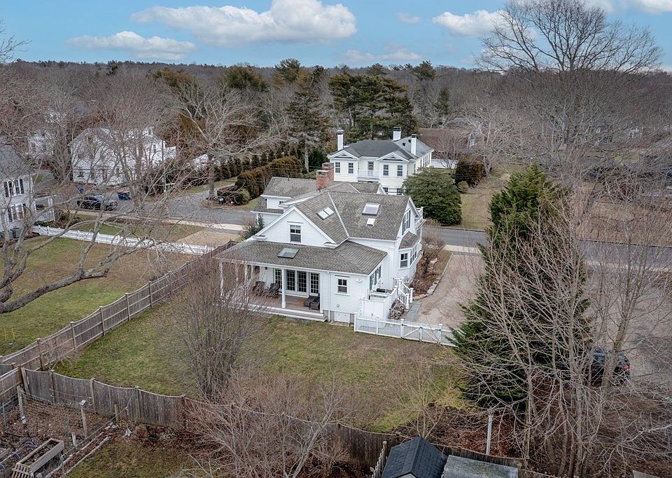 7 North St, Mattapoisett, MA 02739 Zillow
