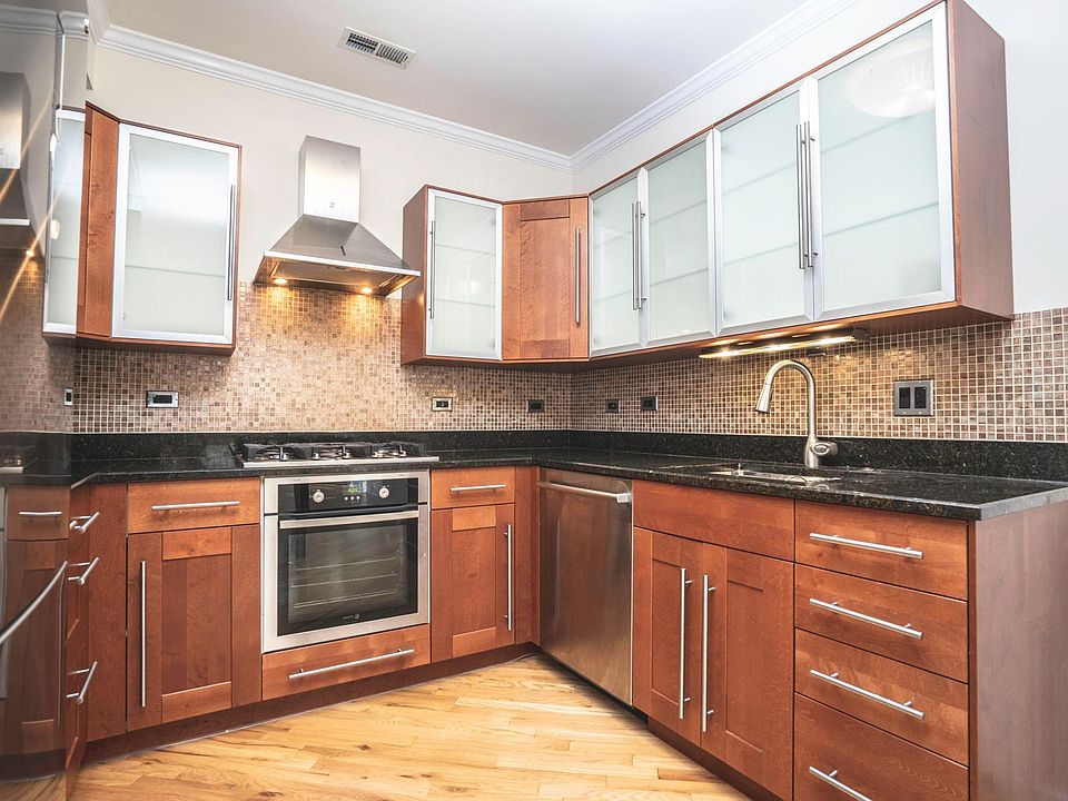 1st image of 3916 N Kedvale Ave APT 1