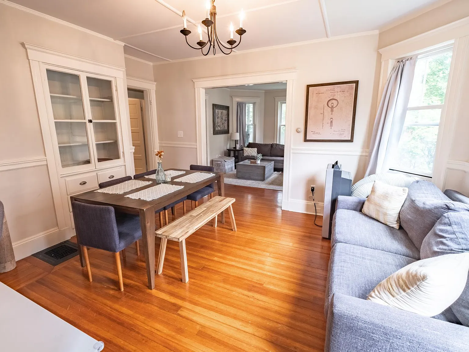 2 bed, 1200 sqft, $3,000 — Photo 2