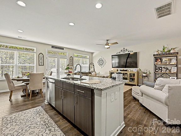 4th image of 2704 Cregstone Way