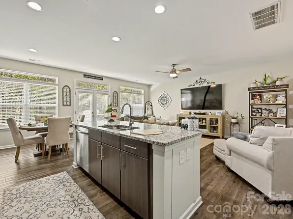 2704 Cregstone Way, Fort Mill, SC 29715