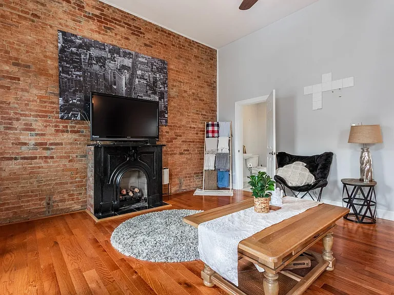 316 Walnut St — Photo 19
