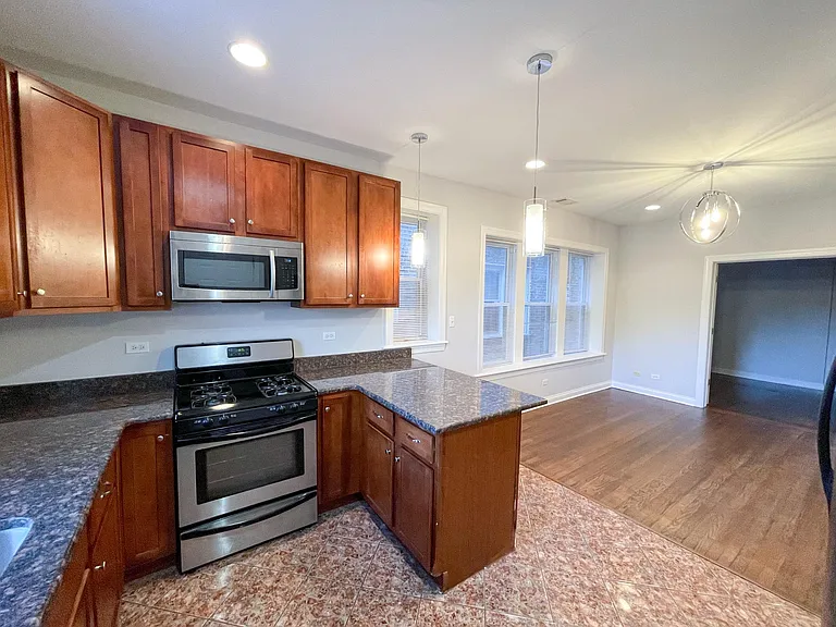 7209 N Damen Ave #2 — Photo 1