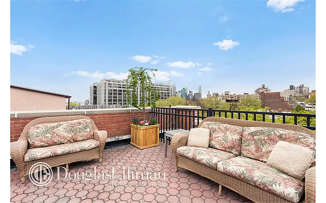 Sold by Douglas Elliman | media 25