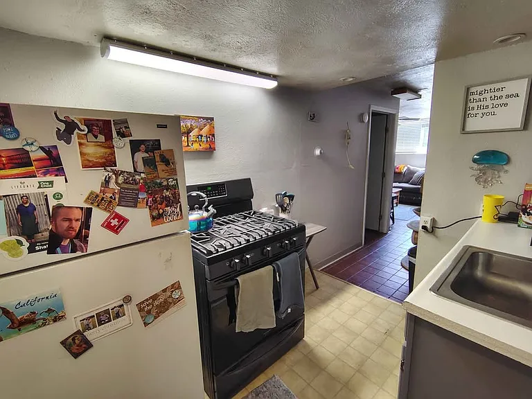Francesca Apartments — Photo 33