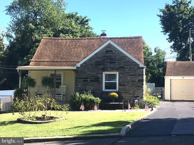 5 Sheridan Ln, Aston, PA, 19014