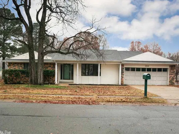 300 Stonewall Dr, Jacksonville, AR 72076