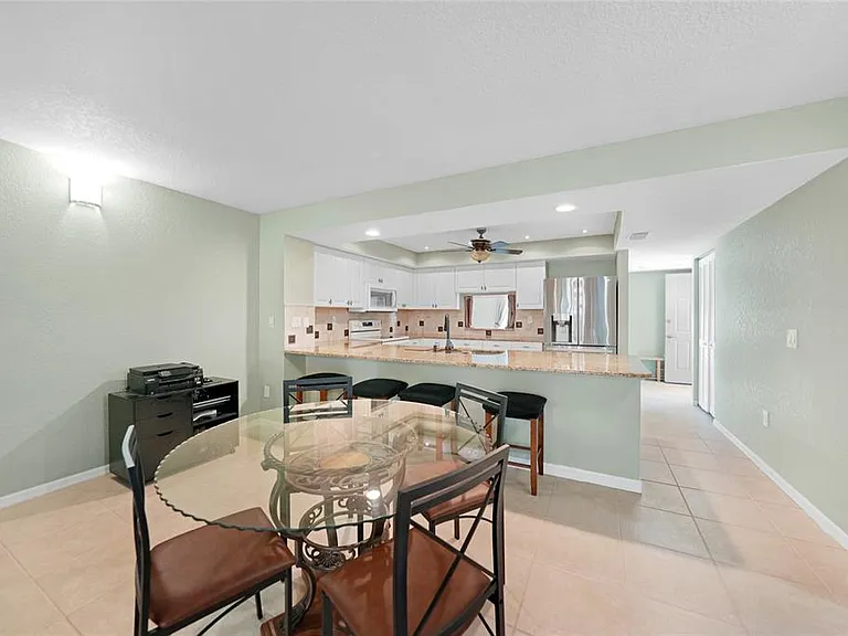 240 Lewis Cir #513 — Photo 22