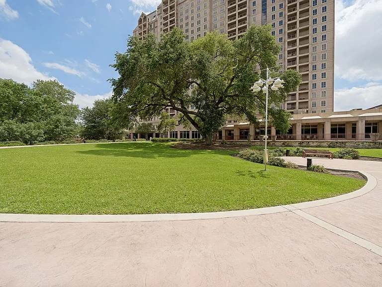 1 Towers Park Ln #1004 — Photo 13