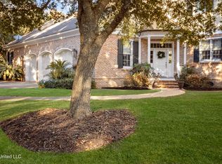 1315 E 2nd St, Pass Christian, MS 39571