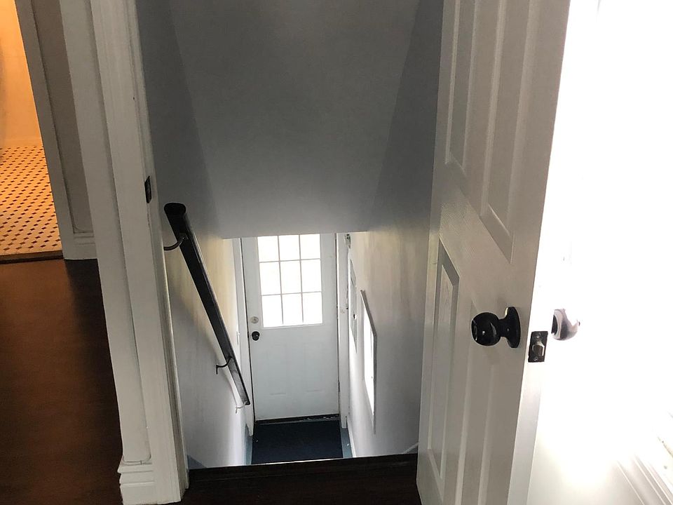 1st image of 25 Fairview Ave #25A