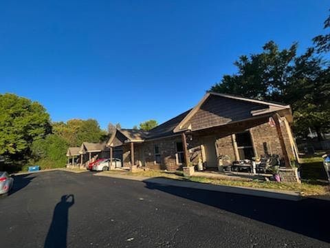 1st image of 214-220 Tyler Rd