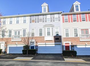 8114 Anna Ct #15, Falls Church, VA 22042