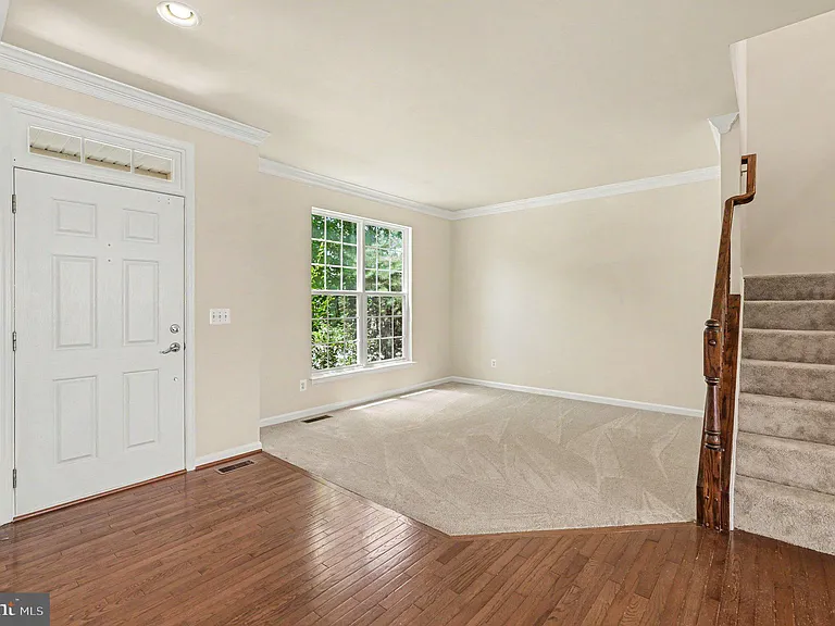 9709 Glenn Brooke Ct — Photo 3