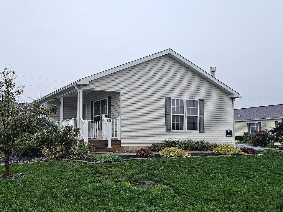 2nd image of 1 Crandle Dr
