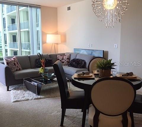 4th image of 415-2 E Pine St #816