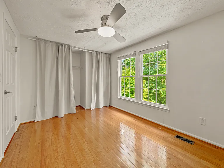 1931 Belmont Ridge Ct — Photo 19