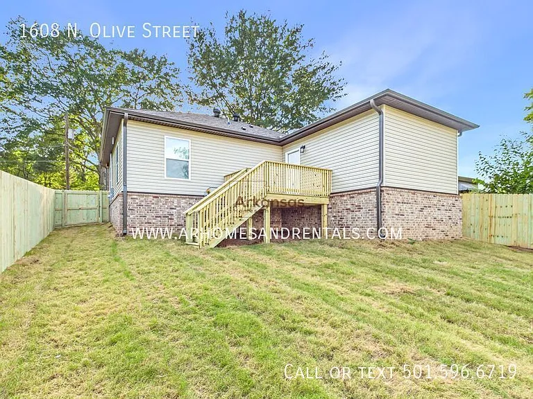1608 N Olive St — Photo 14
