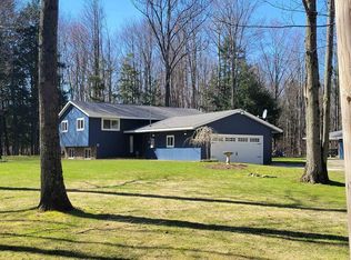 535 E Howard Rd, Beaverton, MI 48612