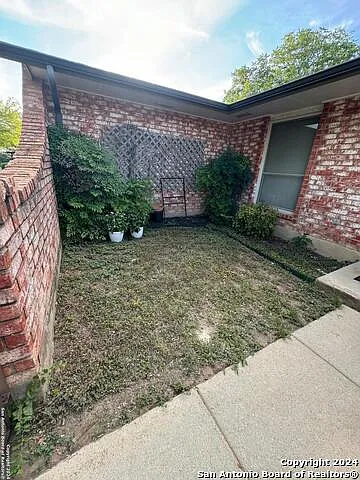 5115 Staplehurst St — Photo 4