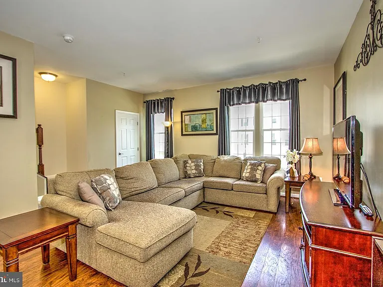 1050 Wisdom Ct — Photo 20