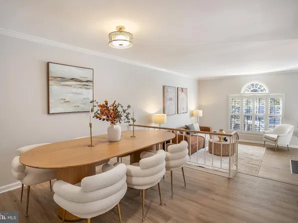 945 N Pitt St, Alexandria, VA 22314