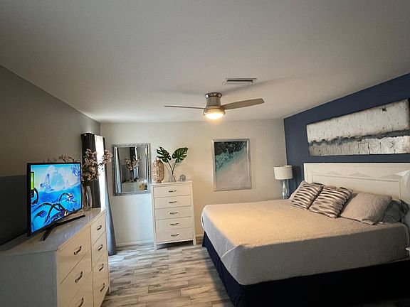 5th image of 531 Sunset Beach Dr