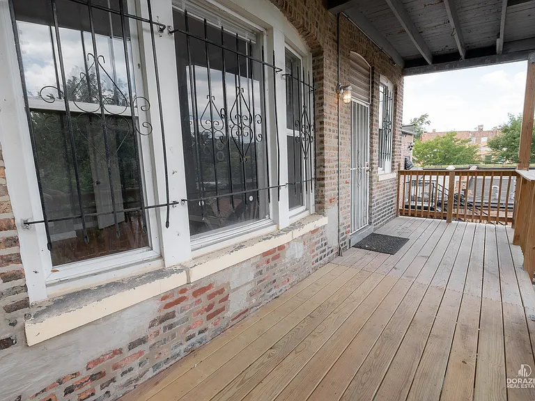 6111 S Eberhart Ave #2 — Photo 30