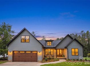 5014 Star Magnolia Ct, Clover, SC 29710