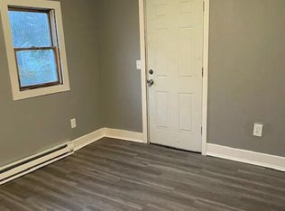 37 Hamilton Ave, Norwich, CT 06360