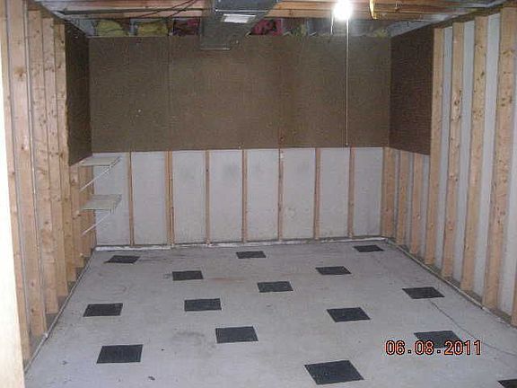 3rd image of 7410 Lochmoor Dr