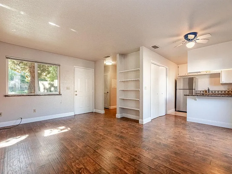 9101 Newhall Dr #45 — Photo 6