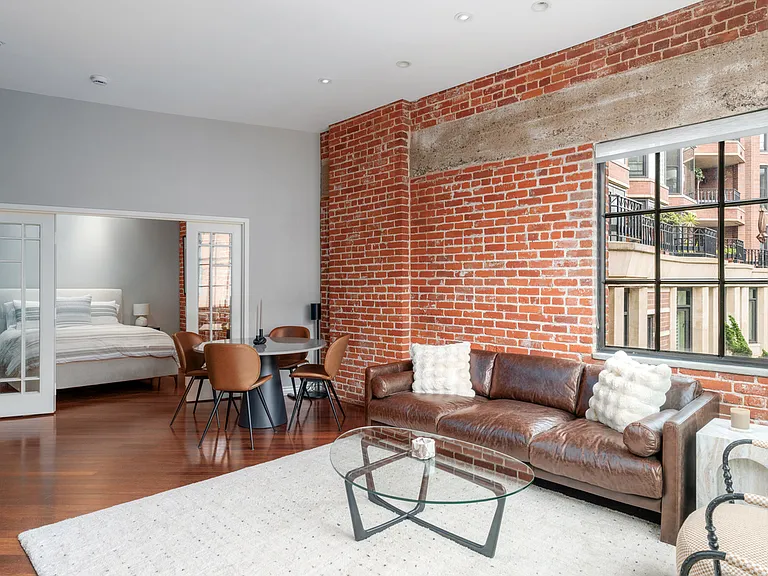 500 W Harbor Dr #1502 — Photo 6
