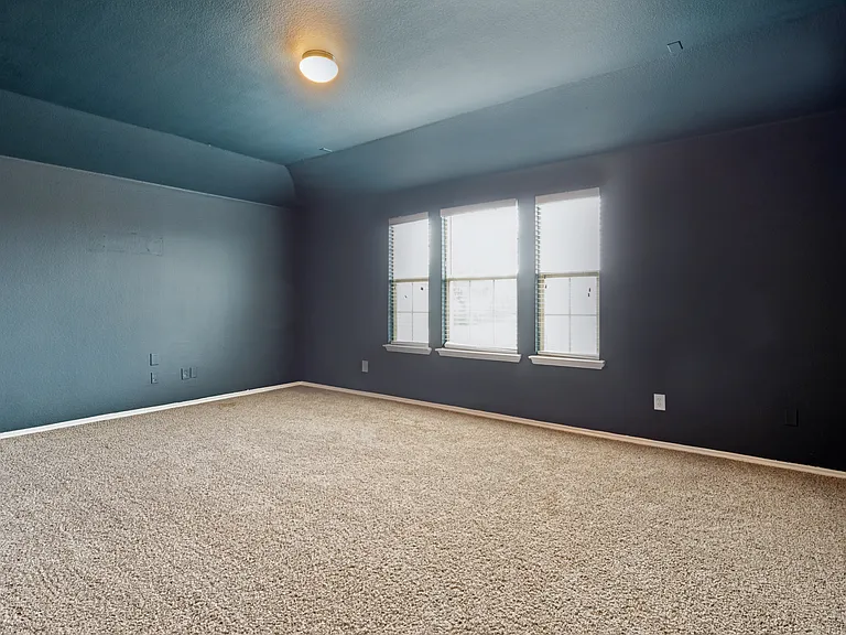 1305 Lone Pine Dr — Photo 14
