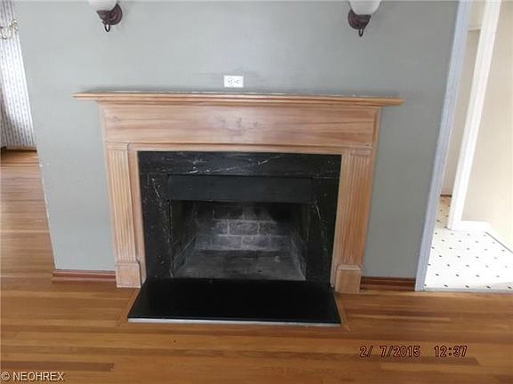 5th image of 3535 Rocky River Dr