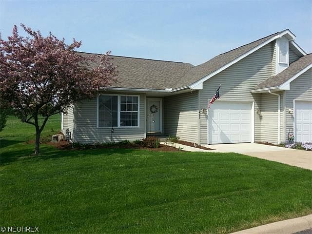 1st image of 423 Danvers Ct