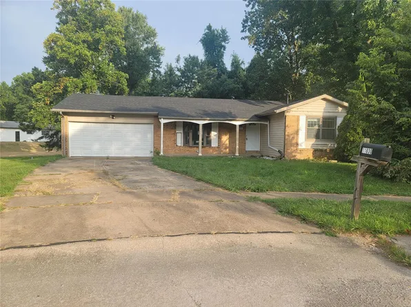 11630 Briarbrae Ct, Saint Louis, MO 63138