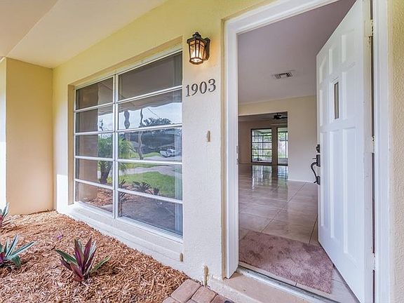 3rd image of 1903 Rolling Green Cir