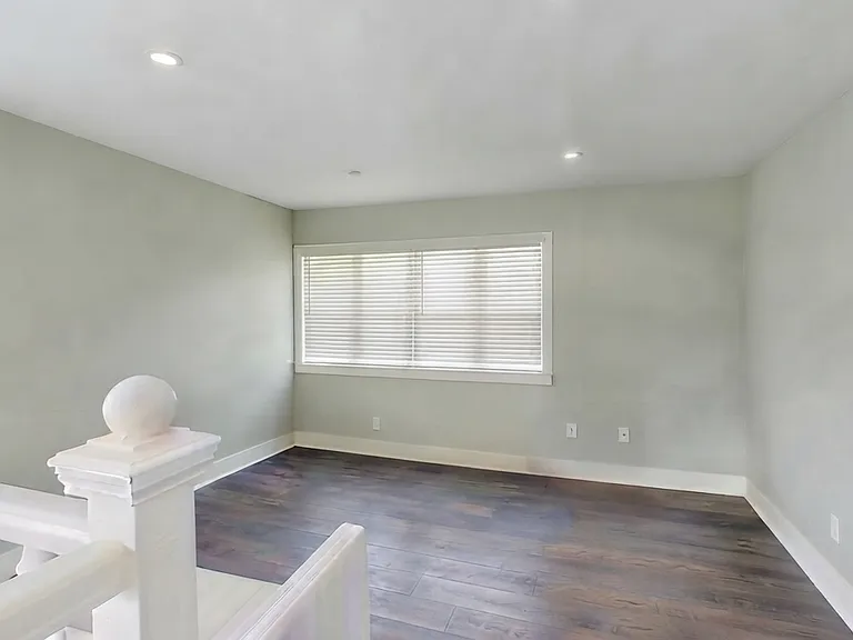 3219 S Graham St — Photo 6