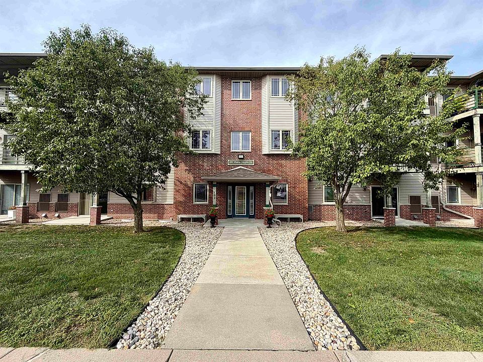 1st image of 102 Prairie Cir #312